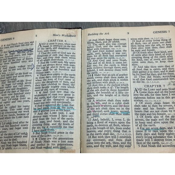 The Holy Bible in Giant Print King James Version Book Hardcover - Picture 5 of 10